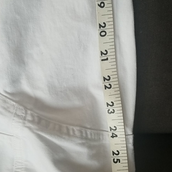 Fun and flirty white jacket 1x - Picture 9 of 11